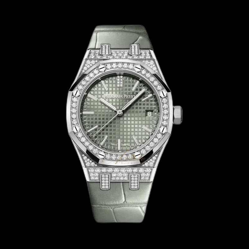 Audemars Piguet Royal Oak, reference 15551BC.ZZ.D405CR.01